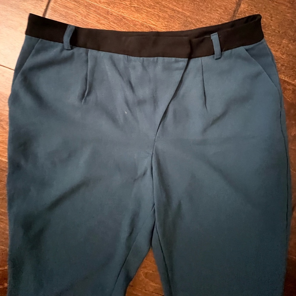 Forever 21 silk pant size M